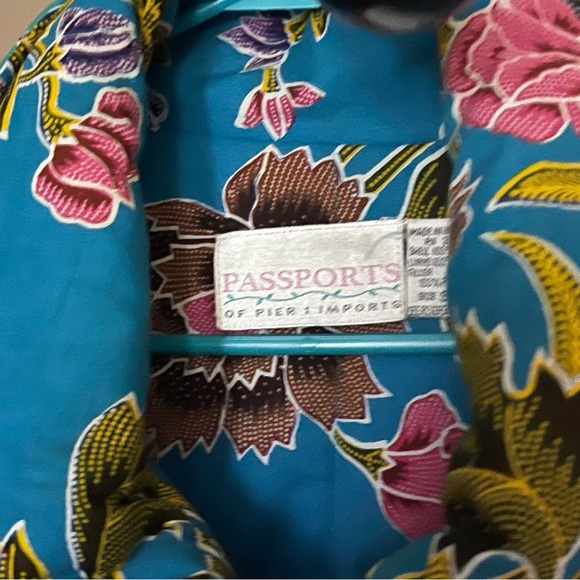 🌸💐Lovely- Pier 1 multiple colored jacket🧥 in size small. - Picture 4 of 4